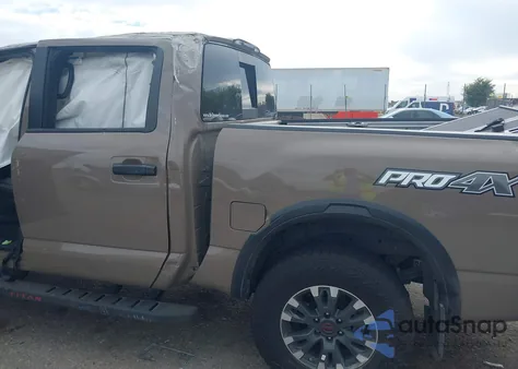 2023 Nissan Titan Pro-4X 4X4 из США, поврежденный, VIN 1N6AA1ED5PN115190